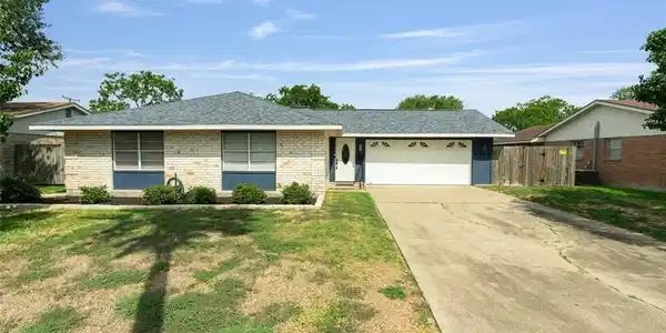 1313 E Cherrystone Drive