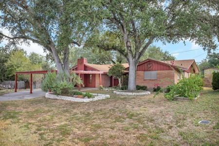 4522 White Oak