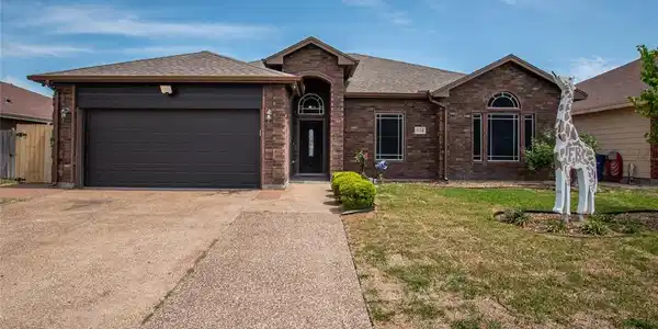 1114 Axis Lane