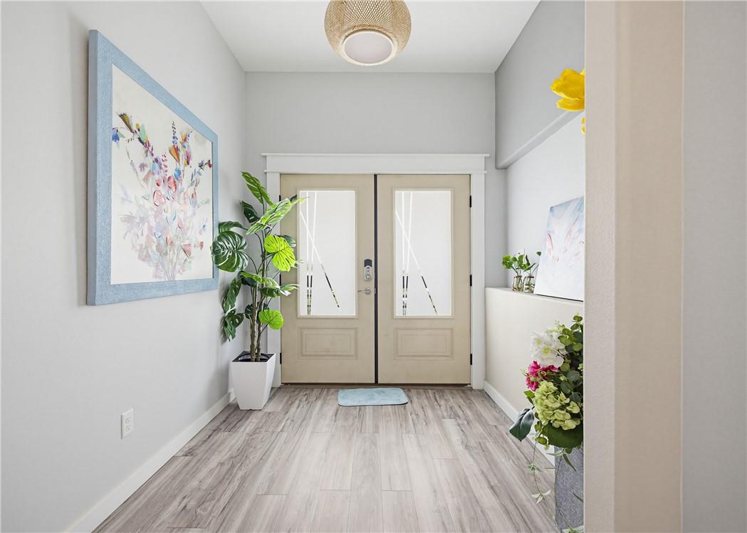 Image 3: Entry
