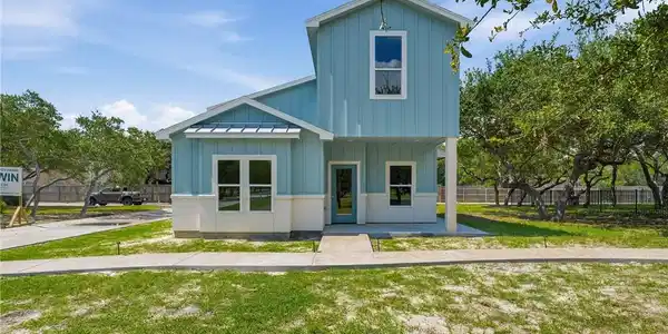 150 Lavaca Circle