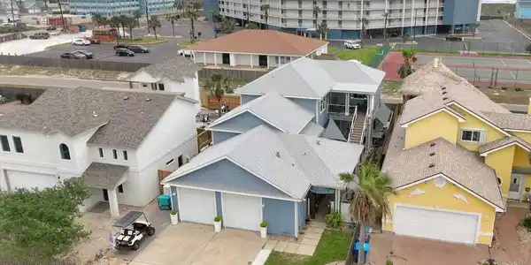 1721 Palisades Drive