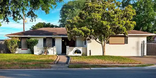 5351 Flynn Parkway
