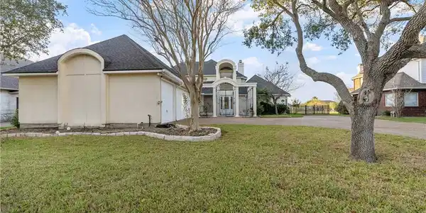 8021 Villefranche Drive