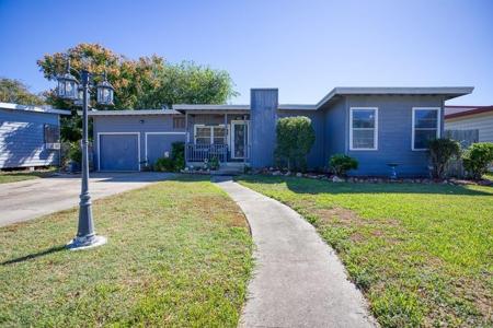 729 Chase Drive