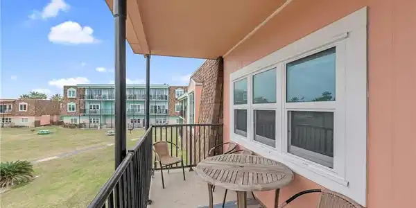 700 Island Retreat Court