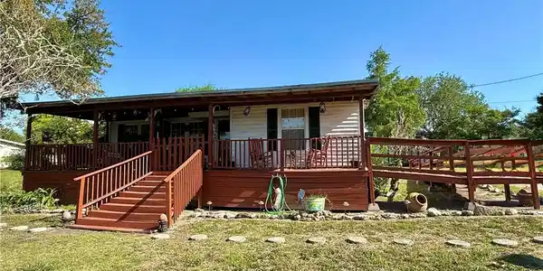 11521 Up River Road