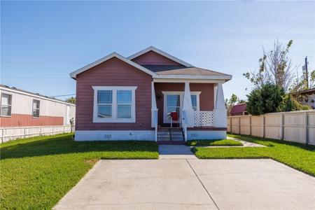 112 Tropical Breeze Lane