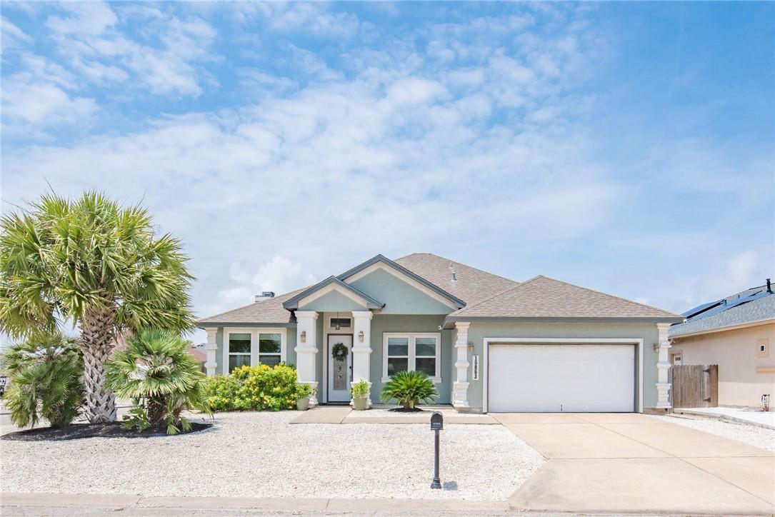 Image 1: Beautiful one-story, 4 bedrooms, 3 baths with a de