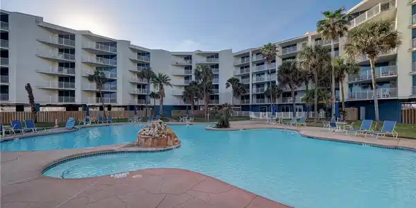 800 Sandcastle Drive