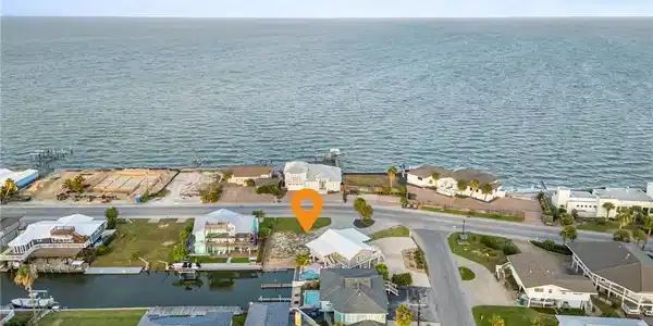 1863 Bay Shore Drive