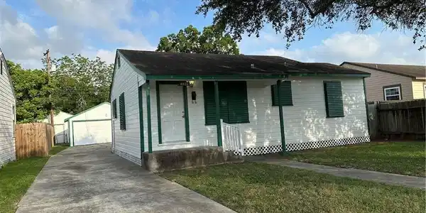 4822 Dodd Drive