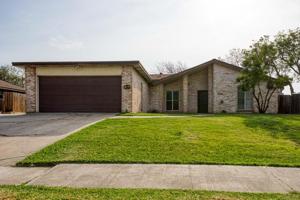 1504 Crestview Drive