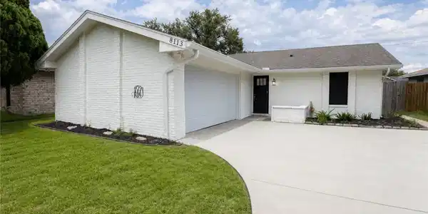 8113 Douglas Drive