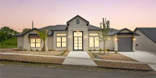 12914 E Redbird Lane