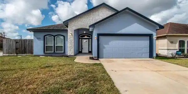 7225 Lake Serenity Drive
