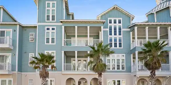 137 Palmilla Cir