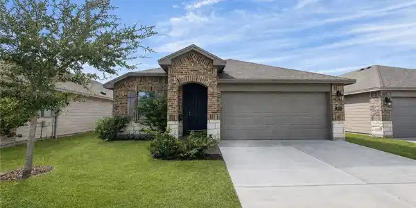 2321 Sky Crest Drive