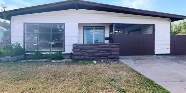 4333 Amherst Drive