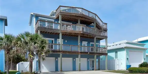 821 Oceanside