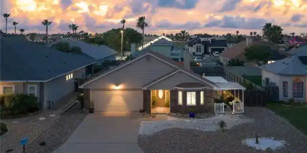 13918 EAGLESNEST BAY Drive