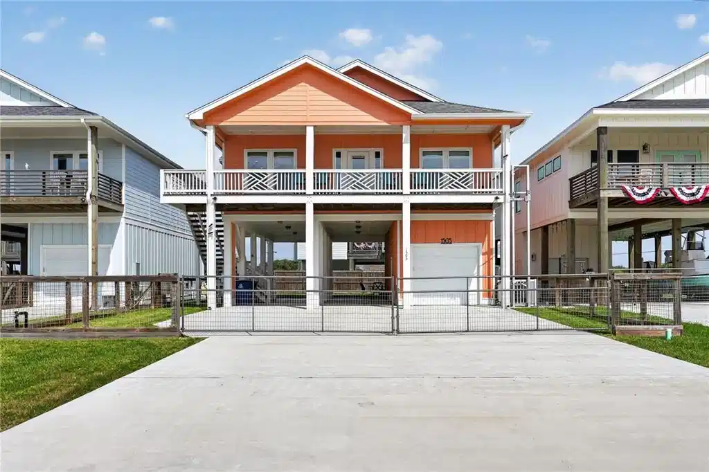 Image 1: 1505 S LIVE OAK
ROCKPORT TX