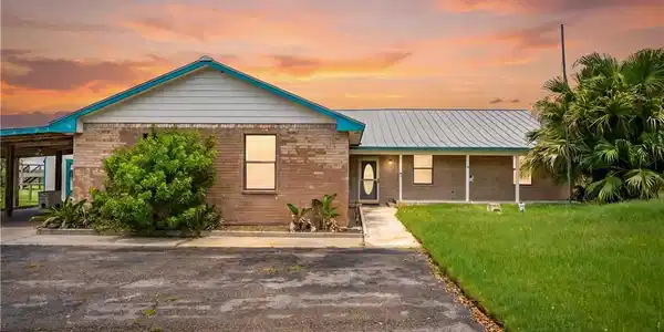 4931 Fm 1781