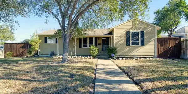 1402 Brentwood Drive