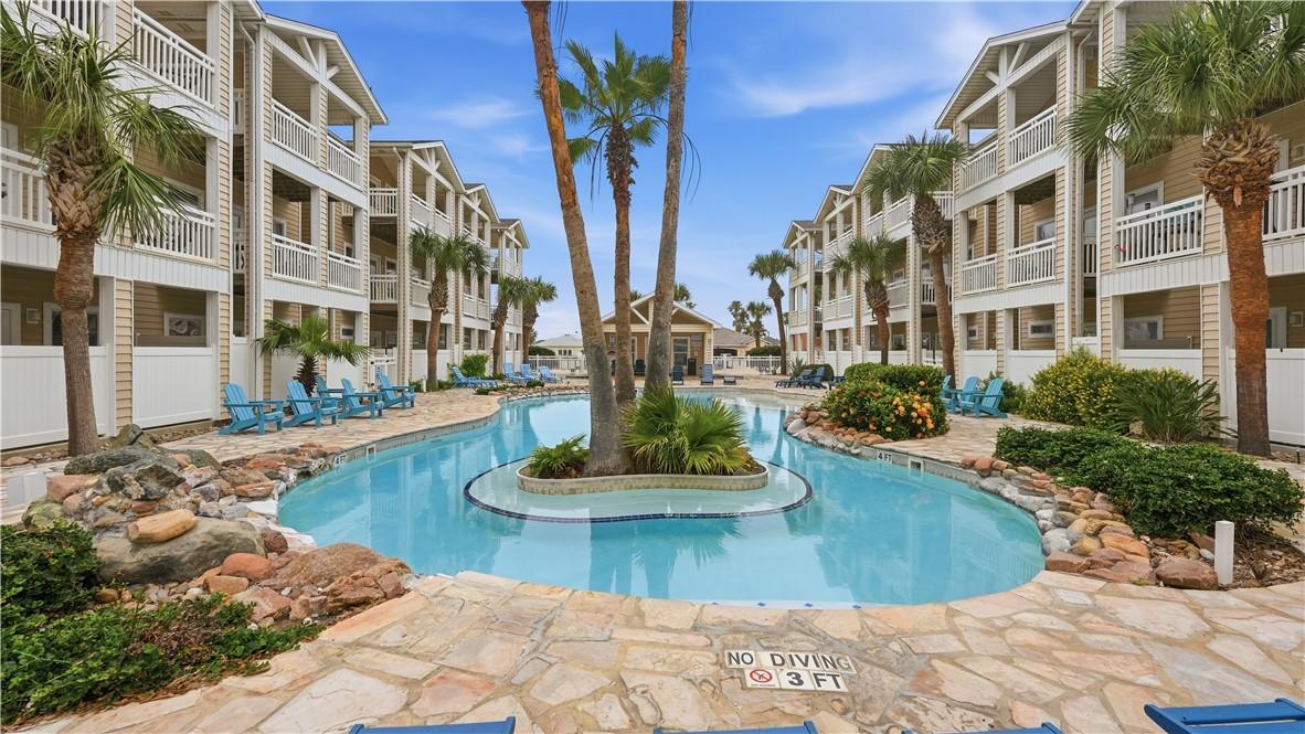 Image 3: lazy river