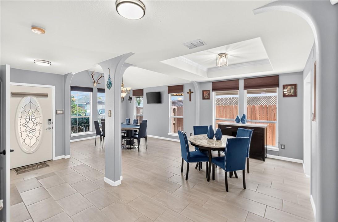Image 4: Front room - Living and Dining Space