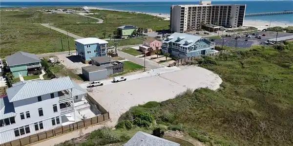 0000 Dunes Dr