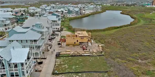 178 Shoregrass Loop