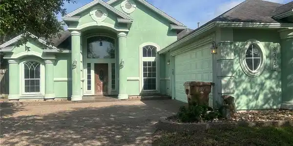 8302 Serenity Circle