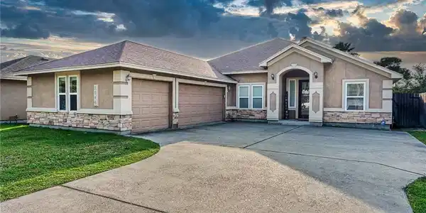 2546 Retta Drive