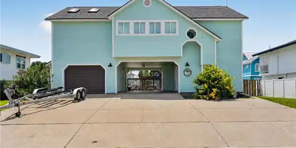 20 Flamingo