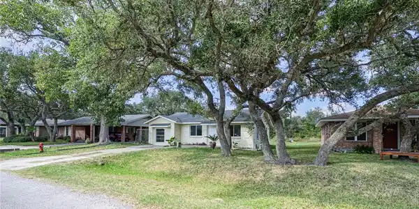123 Cenizo St