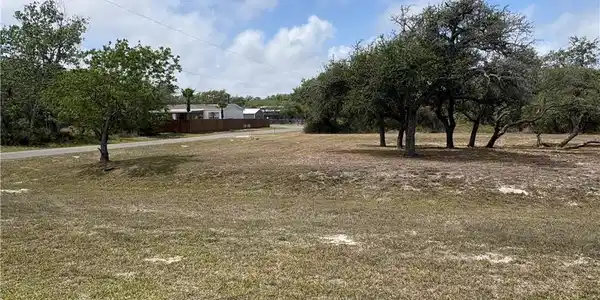 807 Traylor Avenue