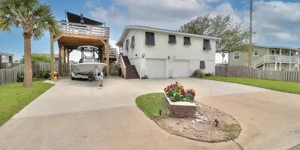 607 Sixth Street