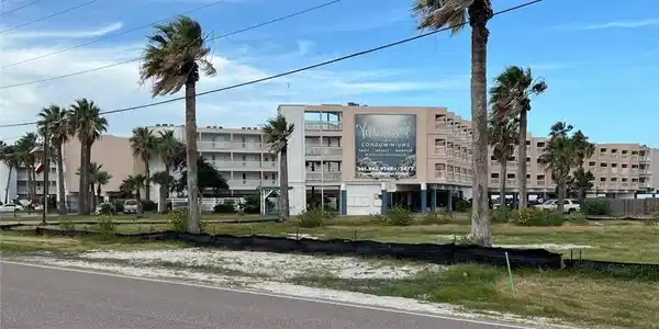 3938 Surfside Boulevard
