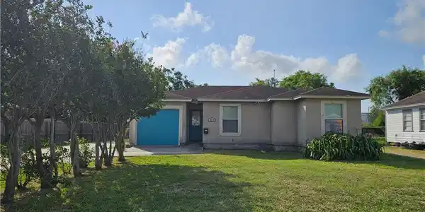 4318 Ivy