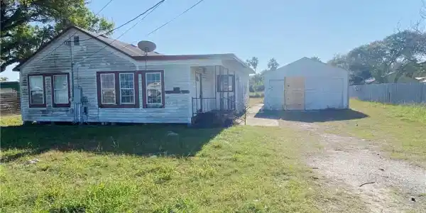 521 Glenoak Drive