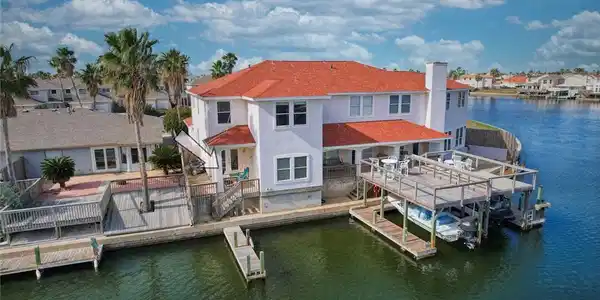 15410 Grass Cay Court