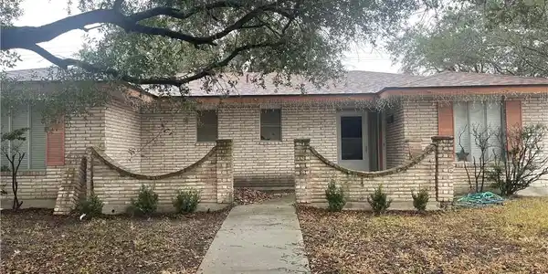 3526 Crestdale Drive