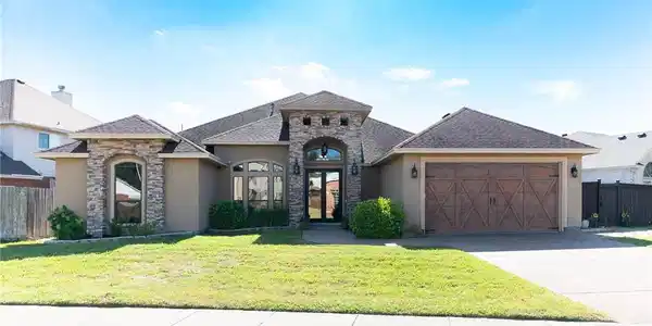 4401 Lake Superior Drive