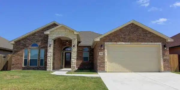 6 Arden Court