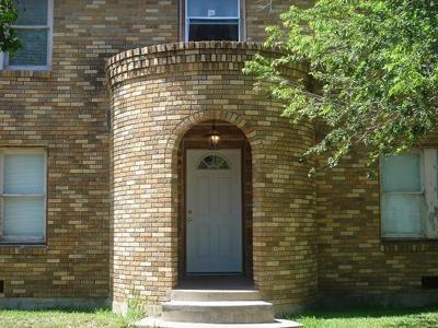 808 Elizabeth Street