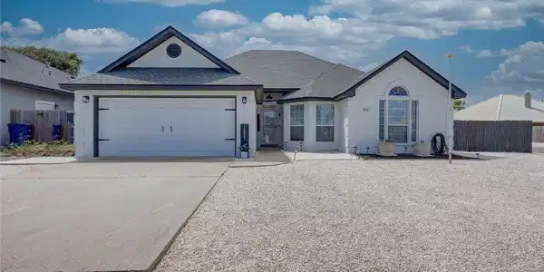 14801 Quarterdeck Drive