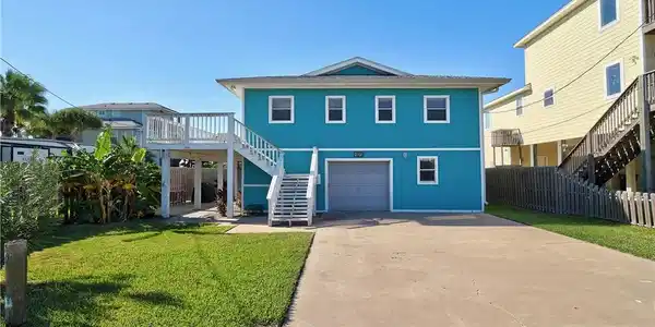 407 W Farley