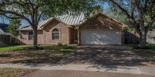 5521 Queensborough Circle