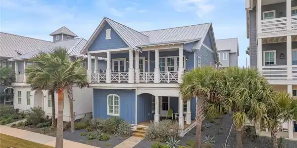138 Sunset Avenue